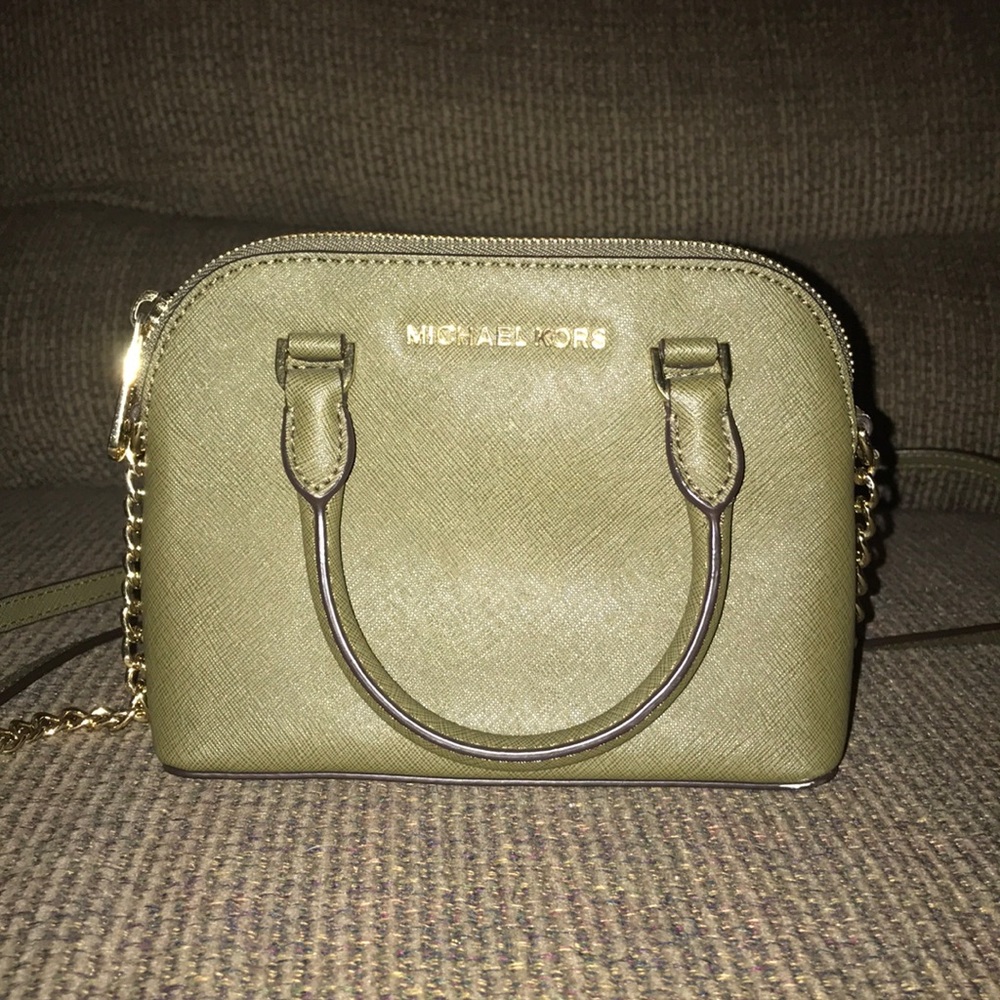 Michael Kors Crossbody Bag